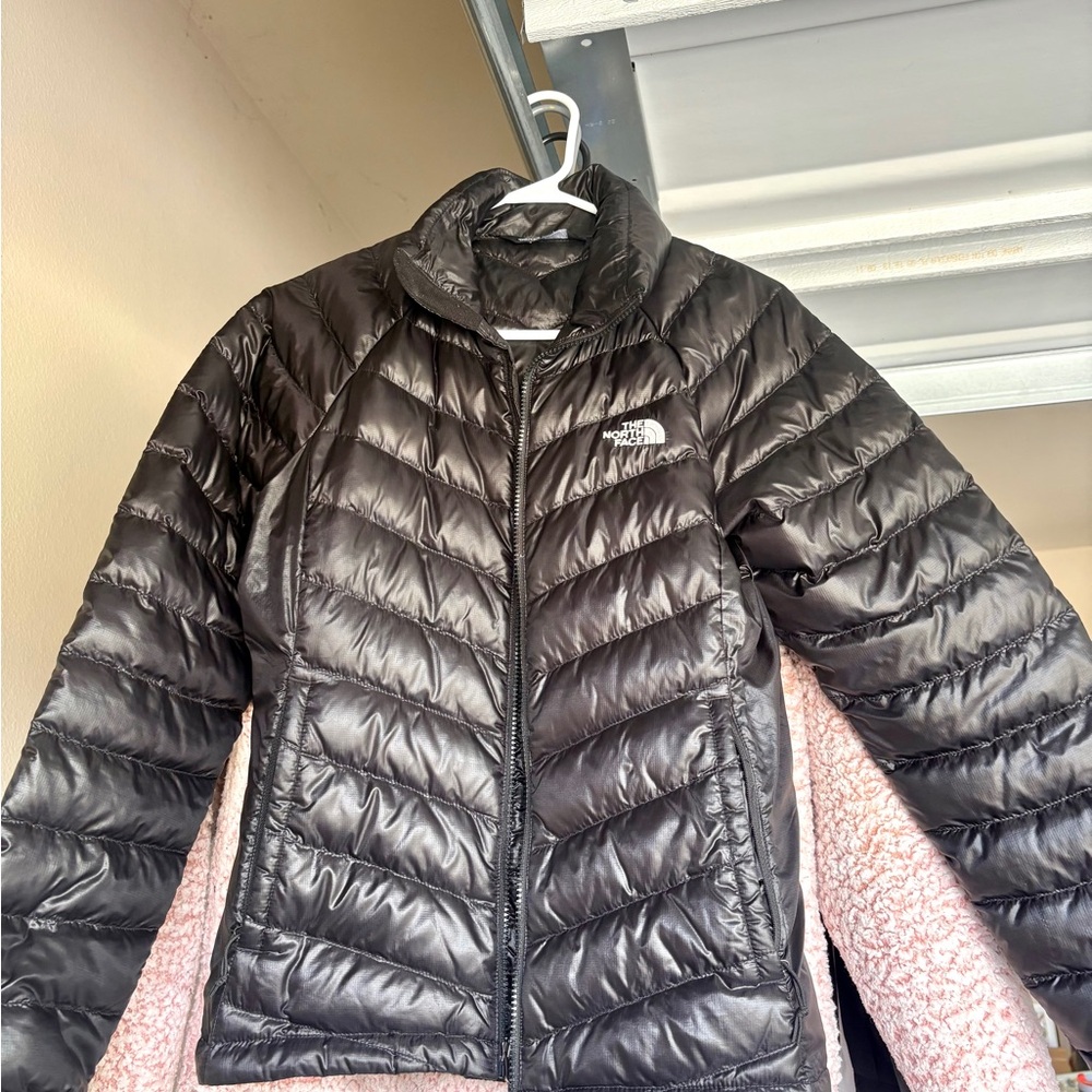 The North Face Black Puffer Jacket Lightweight Chevron Quilted